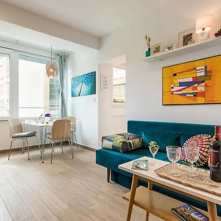 Fabulous 1br W-all You Need+next To Oldtown سبليت